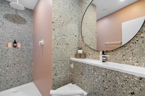 Bathroom - Cozy Studio on Brick Lane (London)