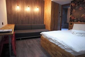 1 bedroom, iron/ironing board, Internet, bed sheets
