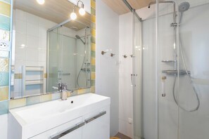 Shower, hair dryer