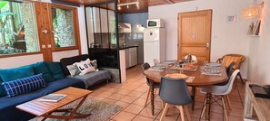 Dining - Seaside Cottage - Gîtes du Goëlo (Plouha)