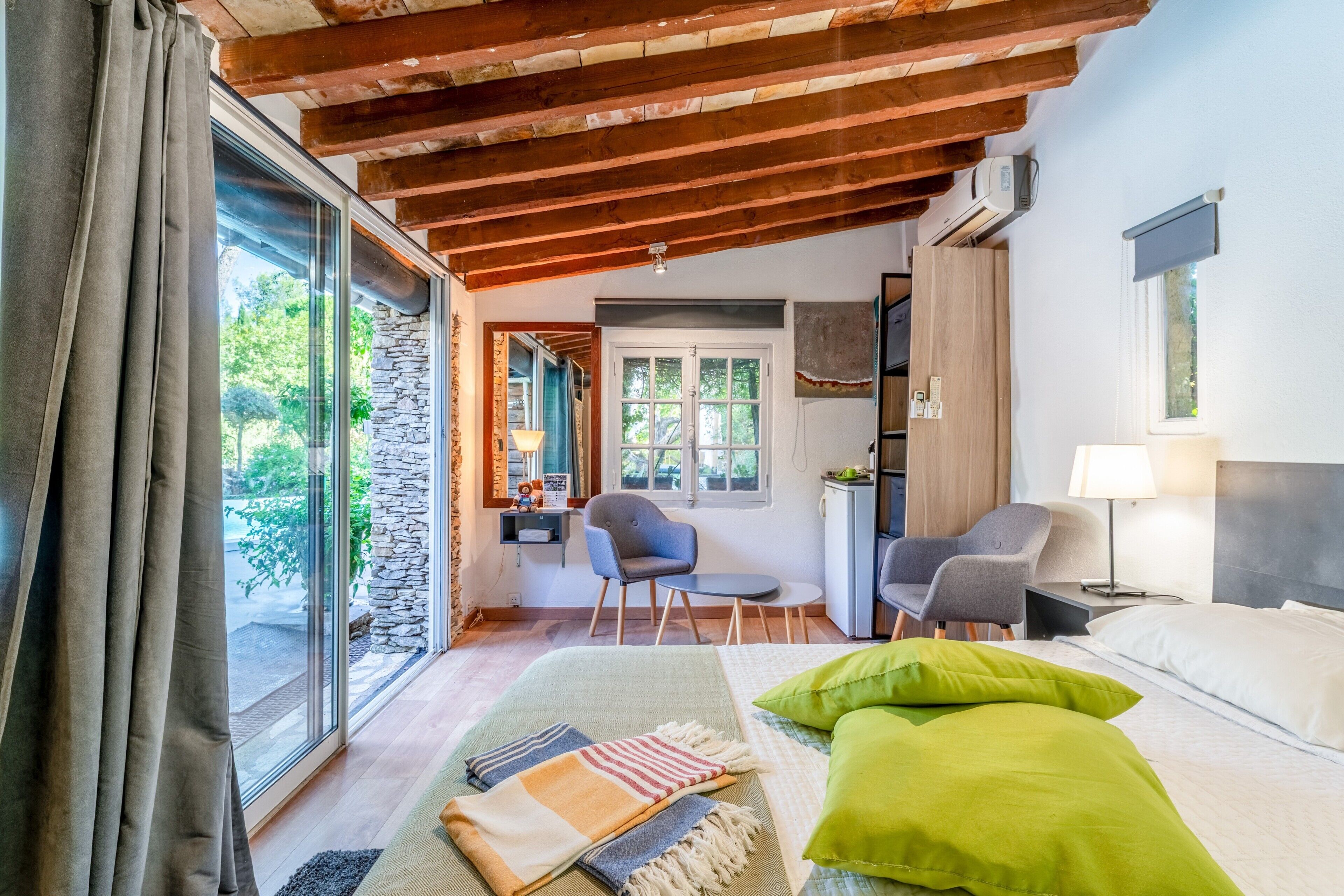 1 bedroom, WiFi, bed sheets