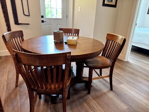 Dining - Comfort Stay–2B1B @ Burk’s Falls (Burk's Falls)