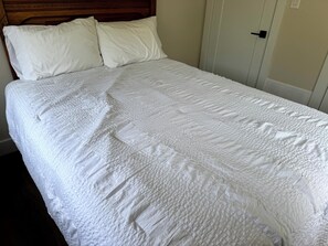 2 habitaciones, wifi gratis y ropa de cama 