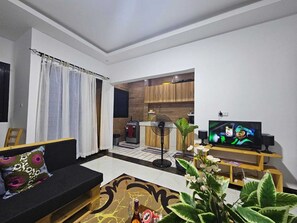 TV