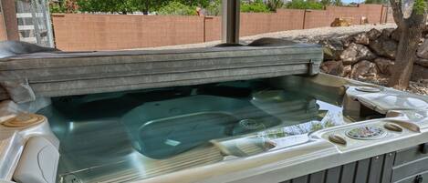 Bañera de hidromasaje exterior