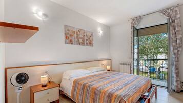 2 chambres, fer et planche Ă repasser, Wi-Fi, draps fournis