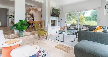 Amazing Villa With Swimming Pool