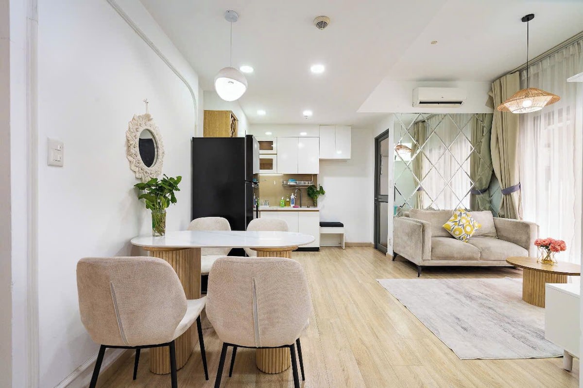 Deluxe Apartment, 2 Bedrooms, Balcony, City View | Living area | 55-inch flat-screen TV with cable channels, Netflix, streaming services