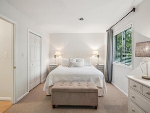 3 bedrooms, iron/ironing board, free WiFi - Walk to Beach | 3BR Home + Outdoor Deck & Kitchen (Bethany Beach)