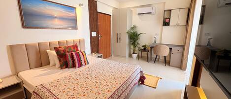 1 makuuhuone, työpöytä, ilmainen Wi-Fi, vuodevaatteet