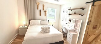 Modern Home w/ Theater, BBQ & Private Yard