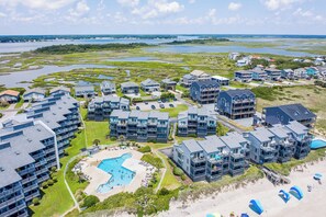 Exterior - Mid-Century Modern! Steps to Beach/Pool. NEW Remodel, Ocean Views from 4  Decks! (North Topsail Beach)