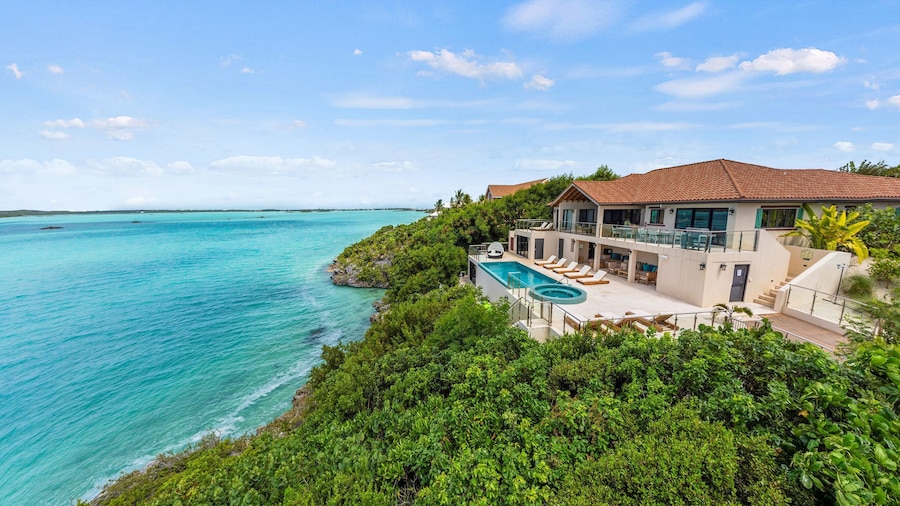 Alta Bella Villa w Nordic Spa Concierge