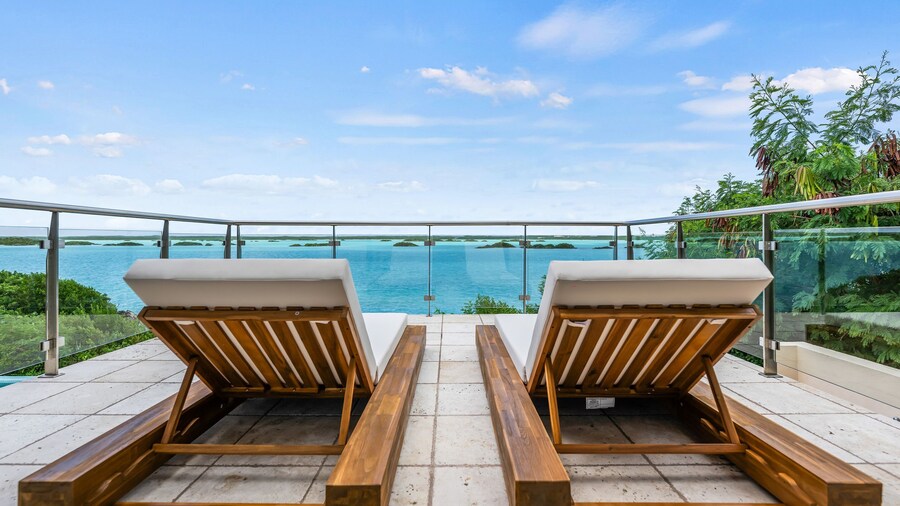 Alta Bella Villa w Nordic Spa Concierge