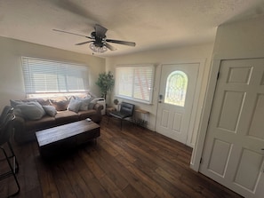 Smart TV, video games