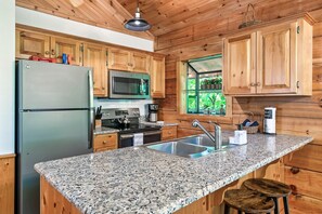 Microwave, oven, dishwasher - Romantic Getaway Cabin with a King Bed, and Hot Tub on a Private Deck (Sevierville)