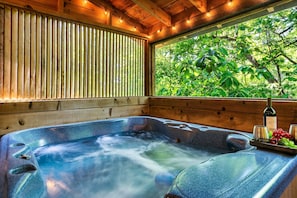 Indoor spa tub