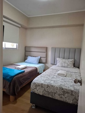 3 habitaciones, tabla de planchar con plancha y wifi gratis