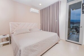 2 bedrooms, iron/ironing board, WiFi, bed sheets - Family-Friendly Modern 2BR/2BA • Steps to Beach (Santa Marta)
