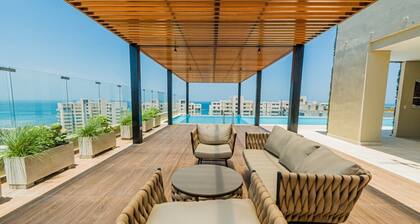 Family-Friendly Modern 2BR/2BA • Steps to Beach