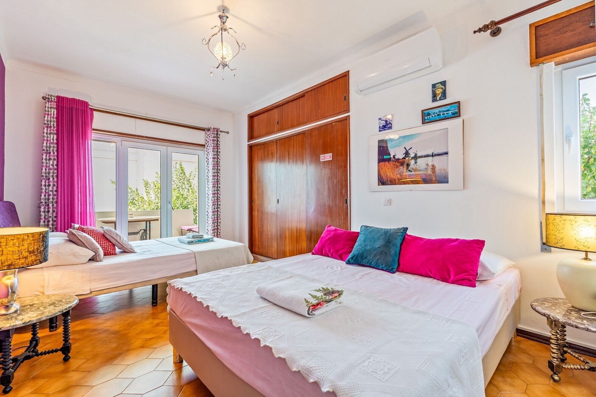 4 Schlafzimmer, Bügeleisen/Bügelbrett, WLAN, Bettwäsche