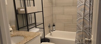 Private Cottage Pad - Weekly or Monthly