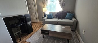 Private Cottage Pad - Weekly or Monthly