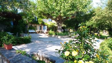 Enceinte de lâhĂ©bergement