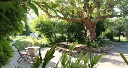 Chambre d'hÎtes 'Chambre' avec terrasse privée, jardin commun et Wi-Fi