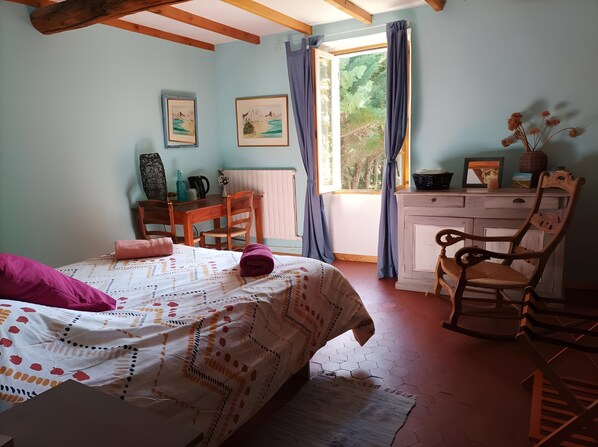 1 bedroom, WiFi, bed sheets