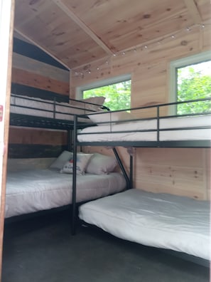 1 quarto