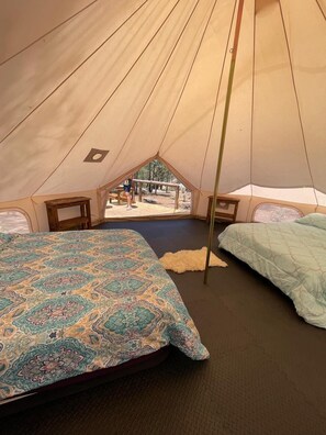 Panoramic Tent, Patio, Mountain View