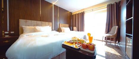 Deluxe Double Room, City View