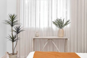 3 Schlafzimmer, Schreibtisch, Bügeleisen/Bügelbrett, Reisekinderbett