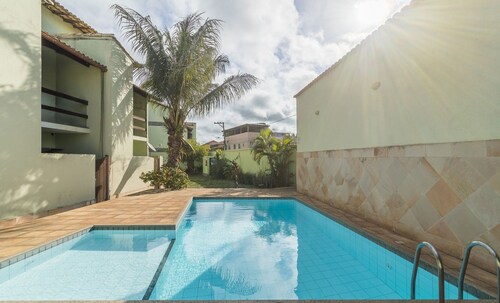 Casa 4Q em Condomínio c\/ Piscina NAT0202