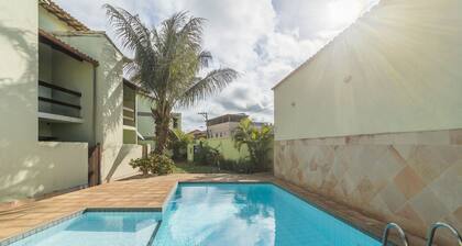 Casa 4Q em Condomínio c\/ Piscina NAT0202