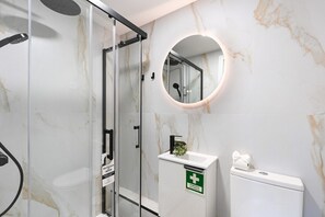 Hiustenkuivaaja