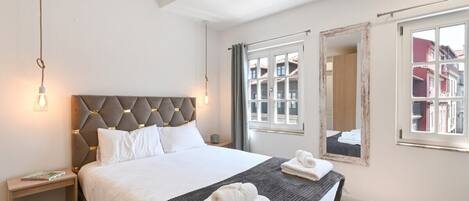 1 bedroom, iron/ironing board, Internet, bed sheets