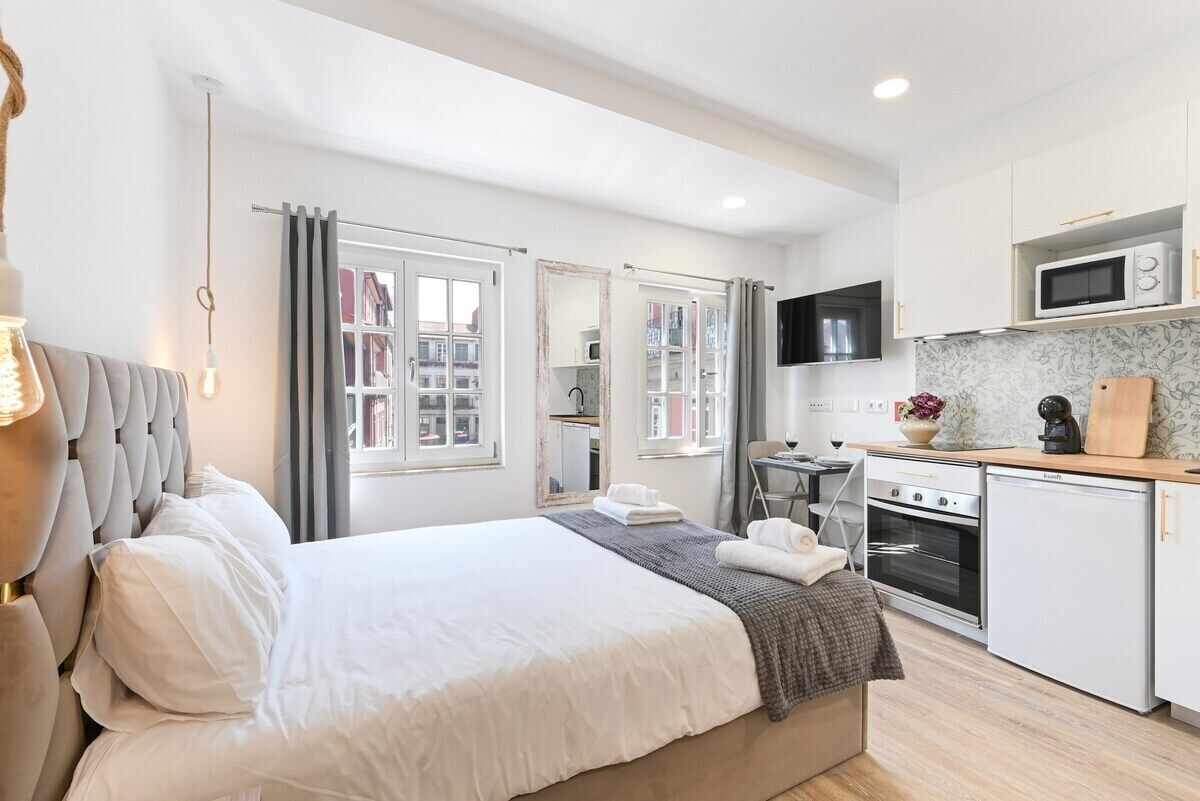 1 habitación, tabla de planchar con plancha, internet y ropa de cama 