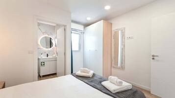 1 chambre, fer et planche à repasser, accès à Internet, literie fournie