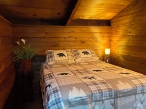 3 chambres, fer et planche à repasser, lit parapluie, Wi-Fi gratuit