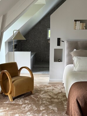 2 chambres, fer et planche à repasser, Wi-Fi, draps fournis