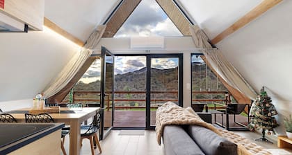 Apartment 'Luna in Rio' with Mountain View, Wi-Fi and Air Conditioning