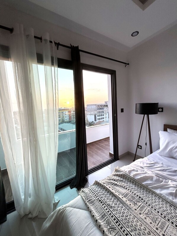 1 chambre, fer et planche à repasser, Wi-Fi gratuit, draps fournis