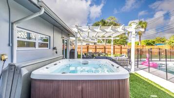 Rumah (4 Bedrooms) | Interior