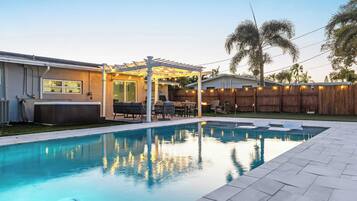 独立别墅 (4 Bedrooms) | 住宿正面