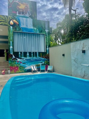 Piscine extérieure