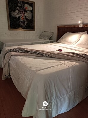 Suíte Golfinho - Ondas da Grande - Penha - SC | Egyptian cotton sheets, premium bedding, individually decorated - Pousada Ondas da Grande – Penha/SC (Penha)