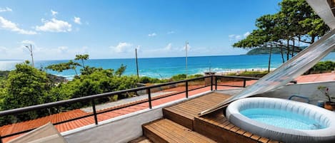 Suíte Água Viva com Jacuzzi - Ondas da Grande - Penha - SC | อ่างสปาส่วนตัว