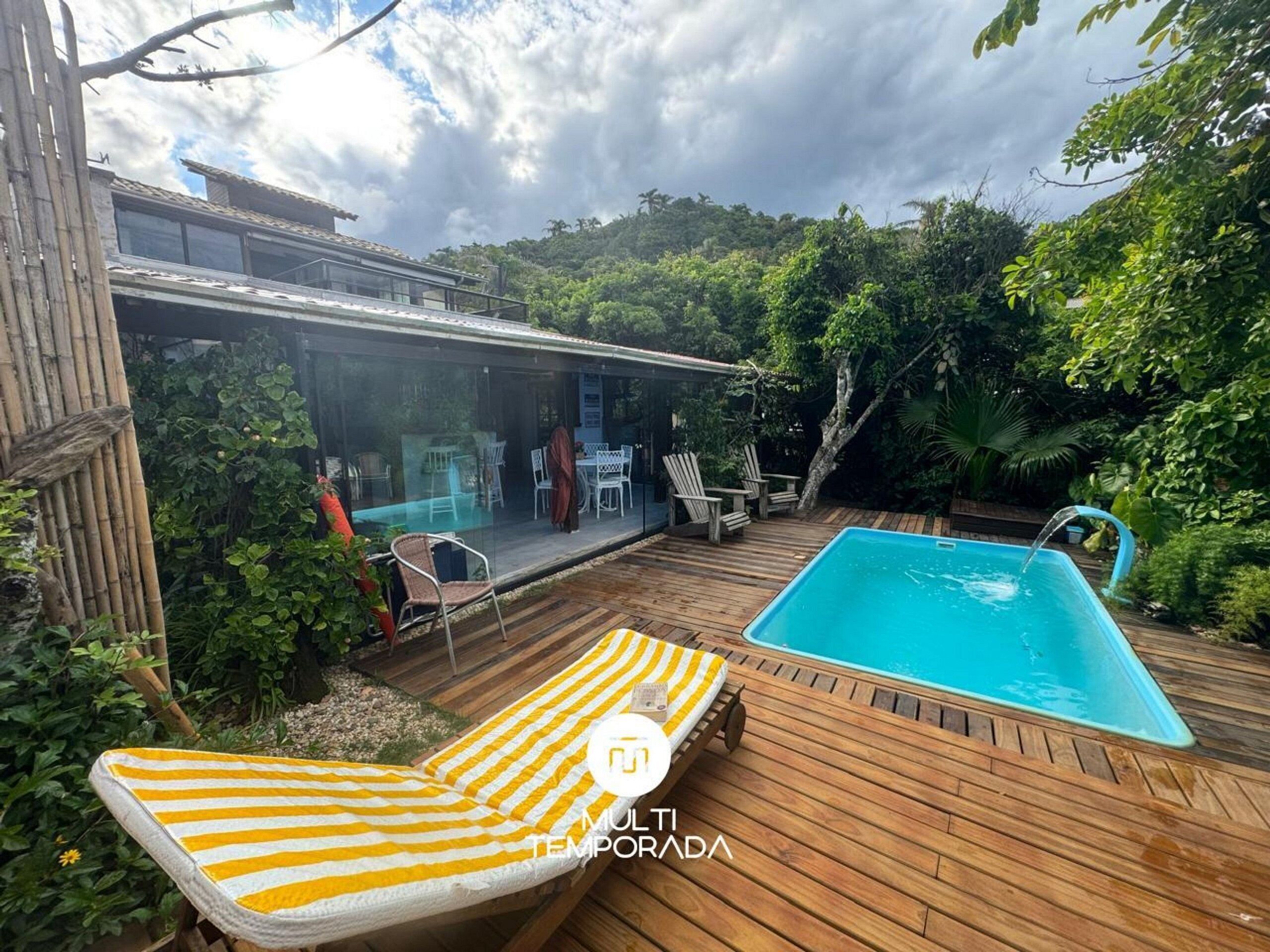 Kolam renang outdoor